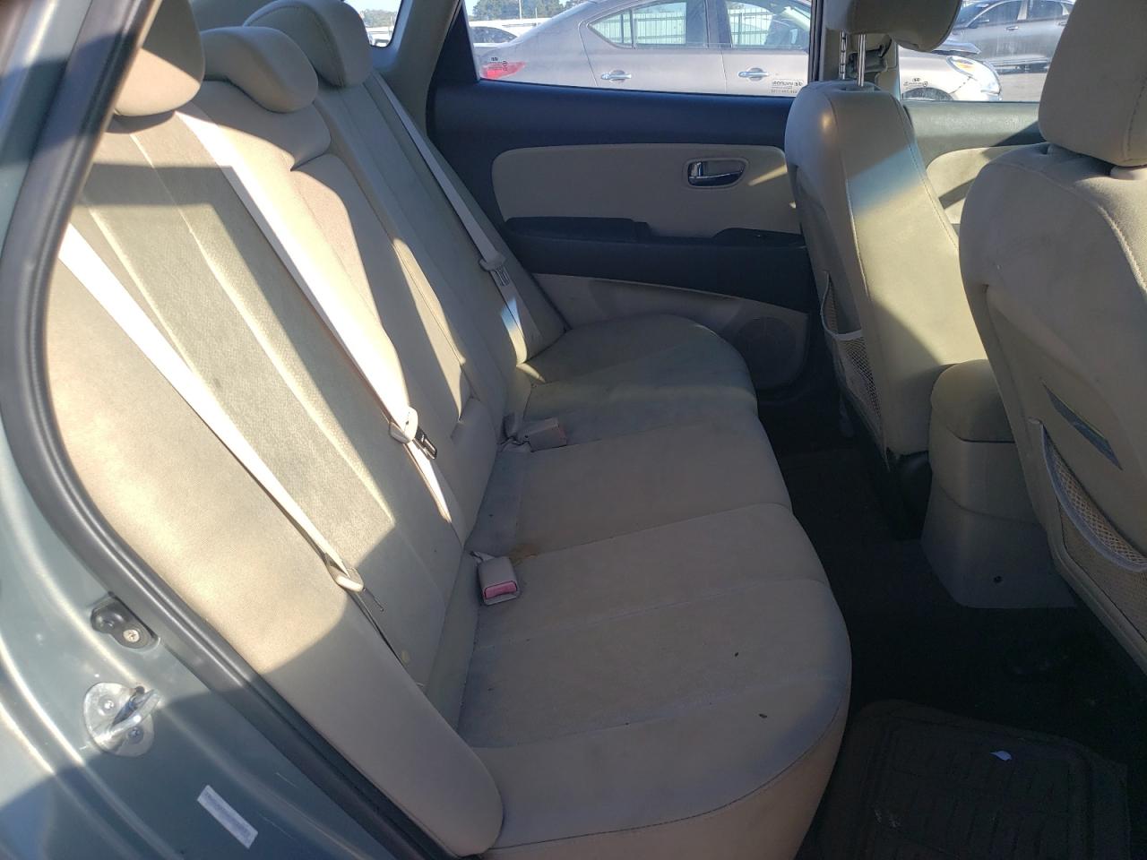 2010 Hyundai Elantra - Image 10