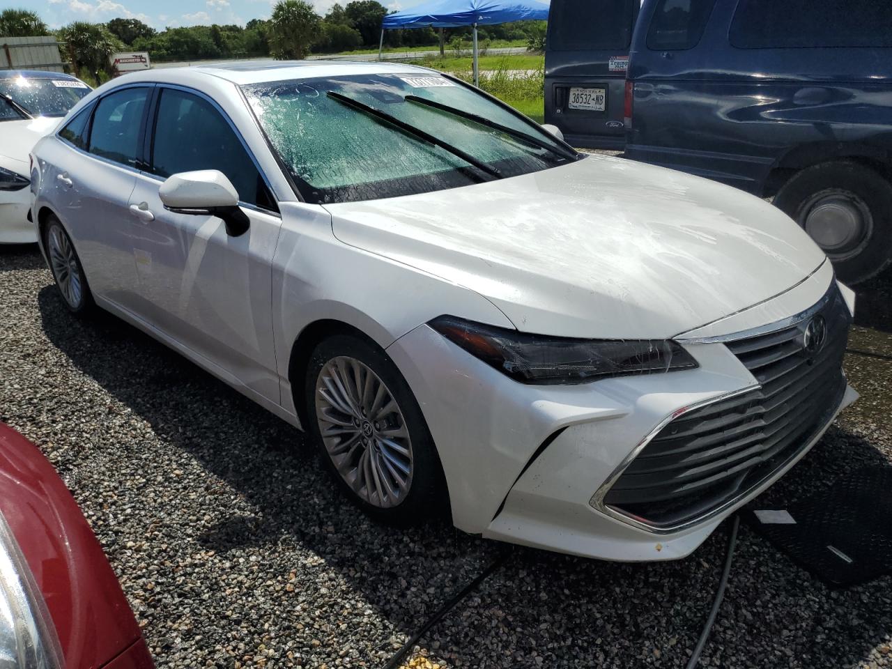 2021 Toyota Avalon - Image 4