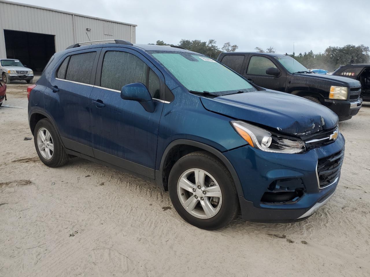 2020 Chevrolet Trax - Image 4