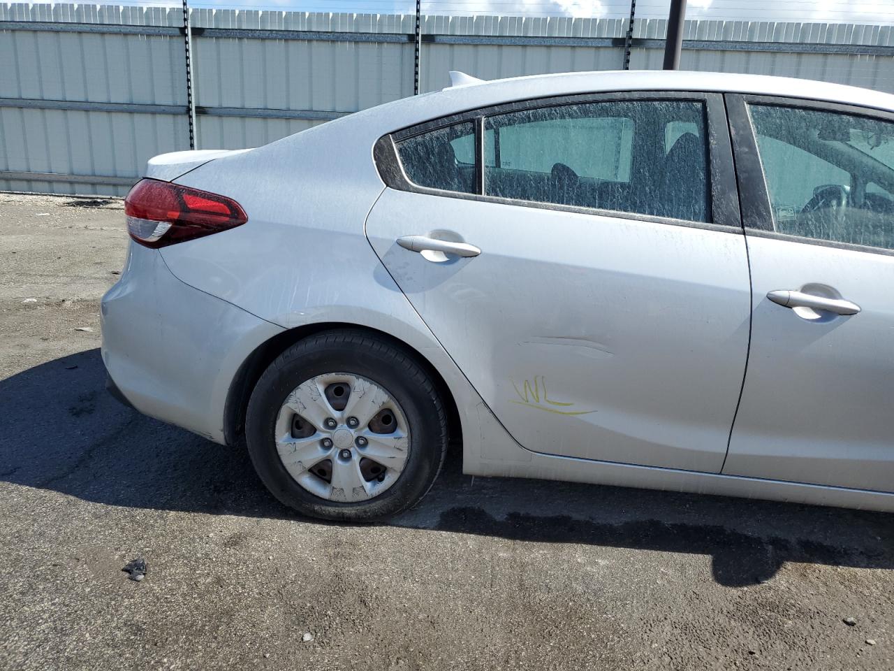 2017 Kia Forte Lx VIN: 3KPFL4A77HE108817 Lot: 76965494