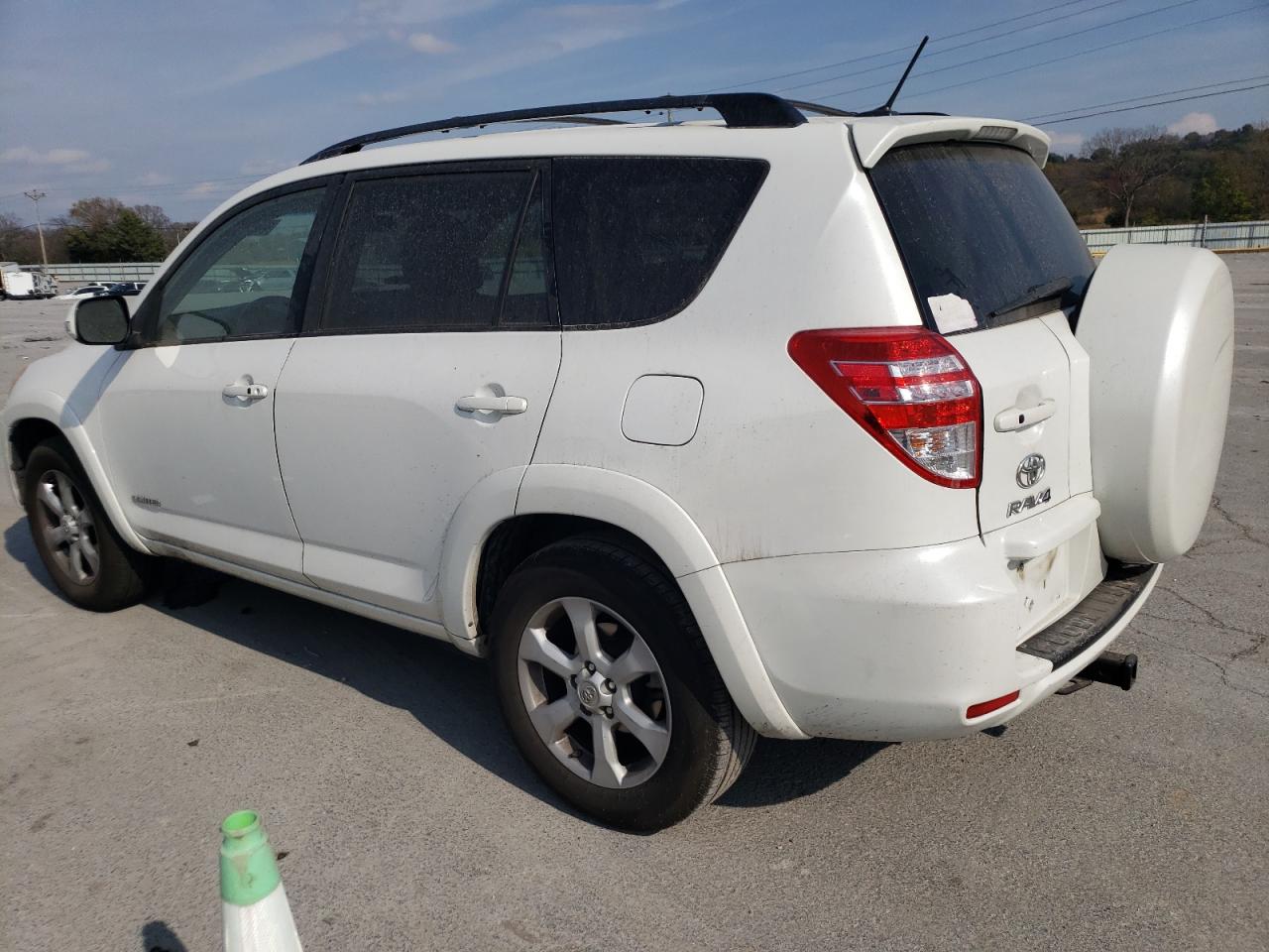 2011 Toyota RAV 4 - Image 2