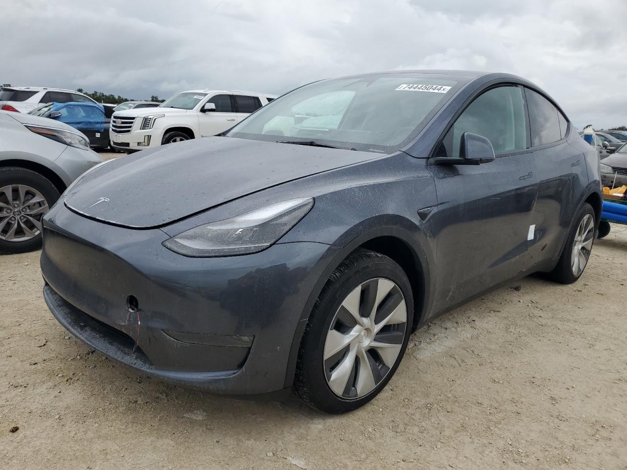 7SAYGDEE4PF793098 2023 TESLA MODEL Y - Image 1