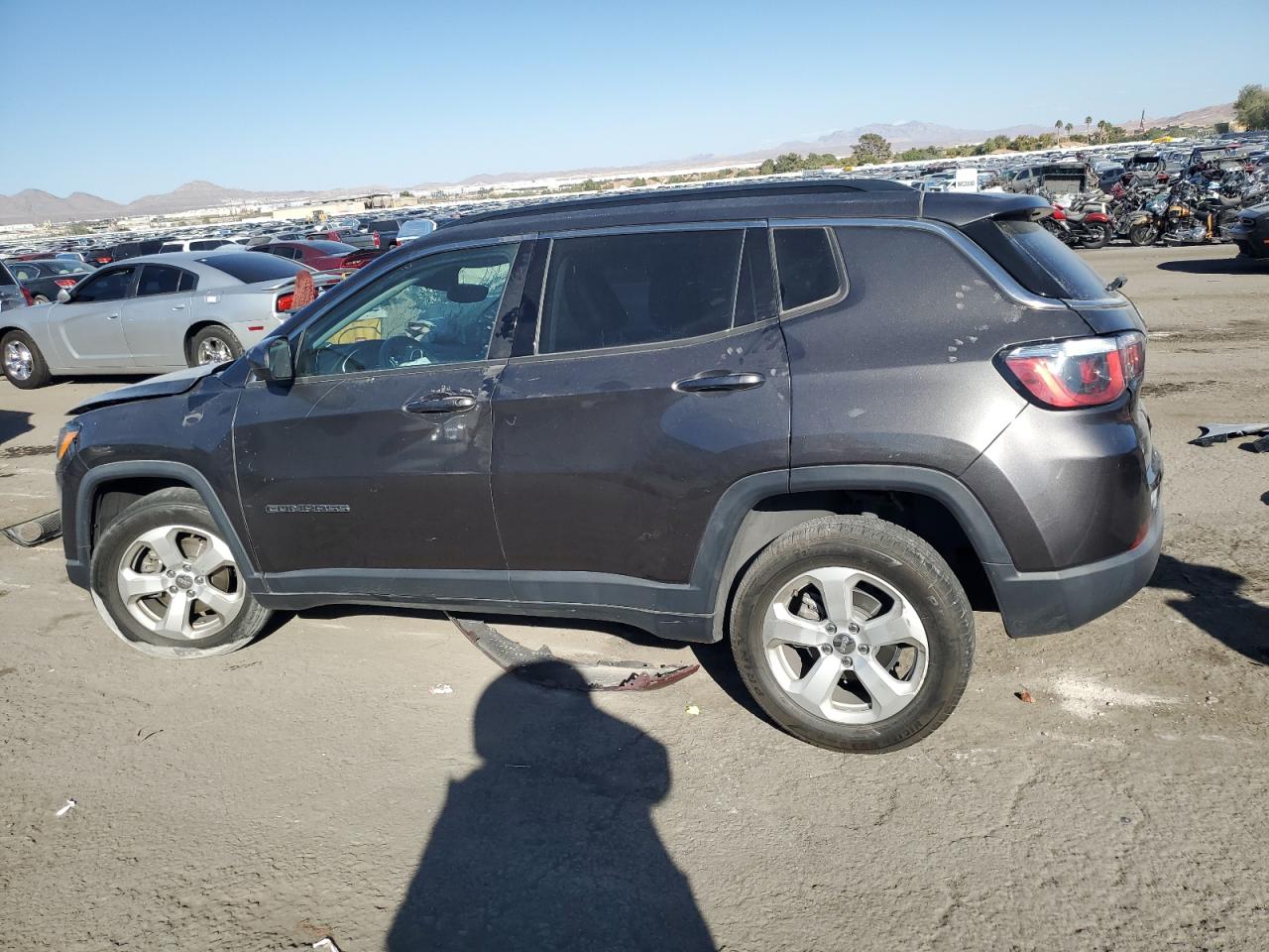 2019 Jeep Compass - Image 2
