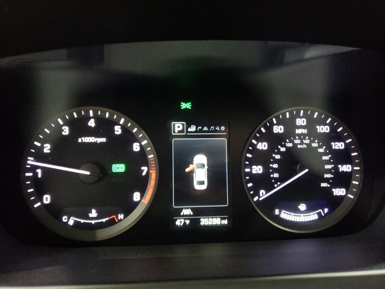 2017 Hyundai Sonata - Image 9