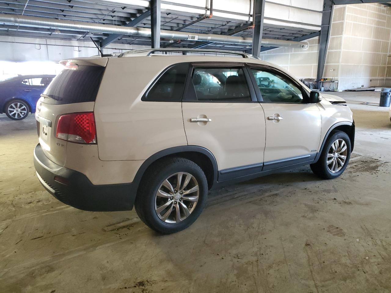 2011 Kia Sorento - Image 3