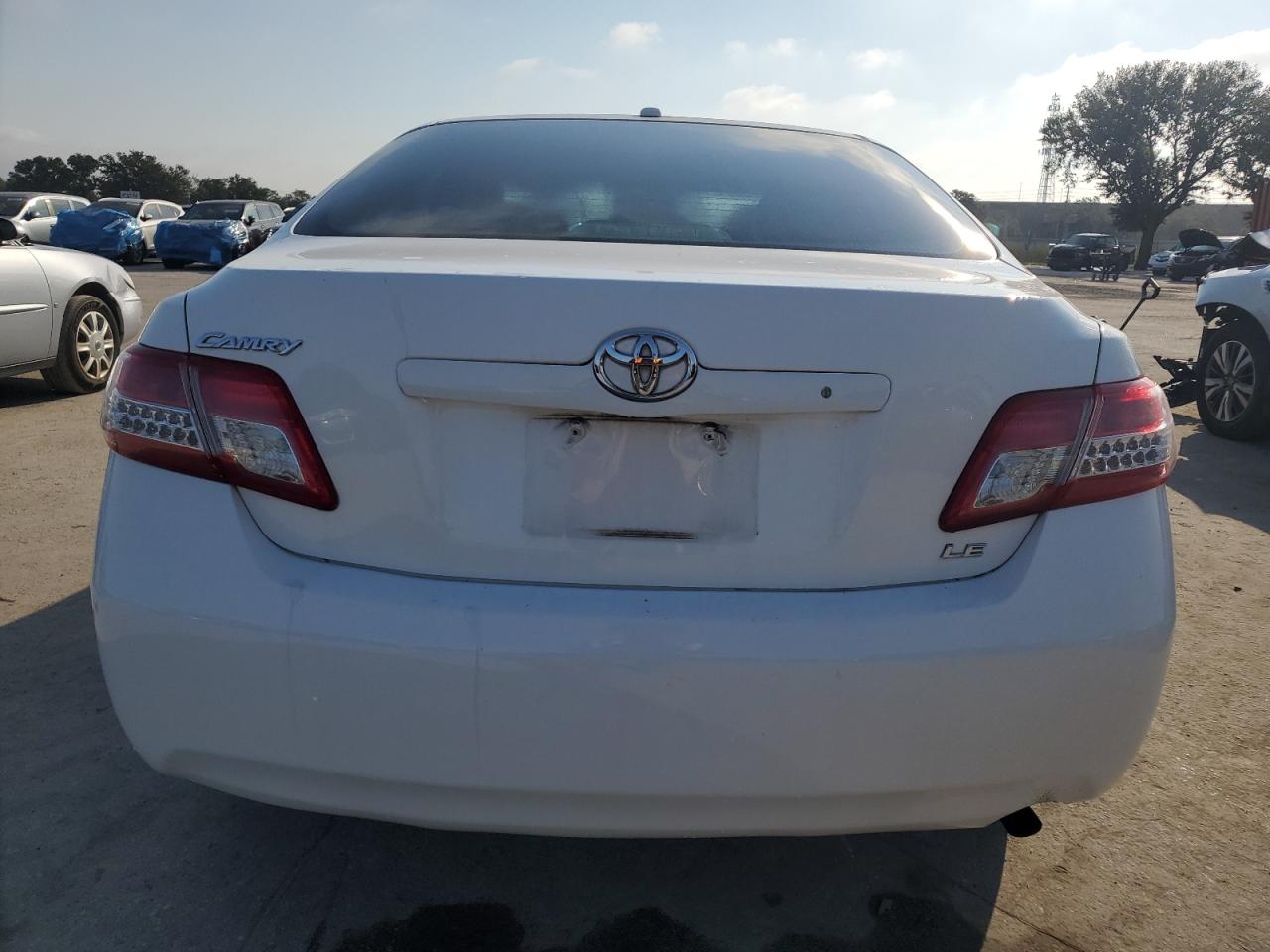 2011 Toyota Camry Base VIN: 4T1BF3EK0BU655947 Lot: 75289954