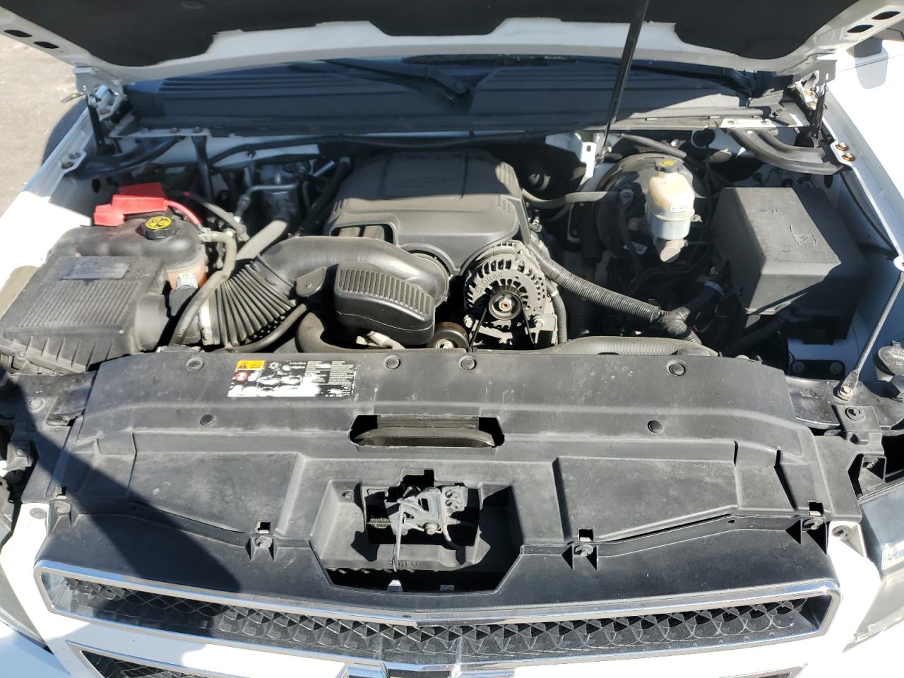 2013 Chevrolet Tahoe - Image 14