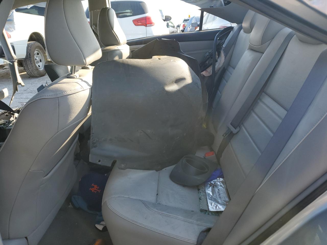 2017 Toyota Camry - Image 11