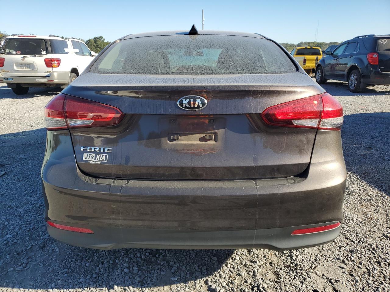 2018 Kia Forte Lx VIN: 3KPFK4A74JE205529 Lot: 75138164