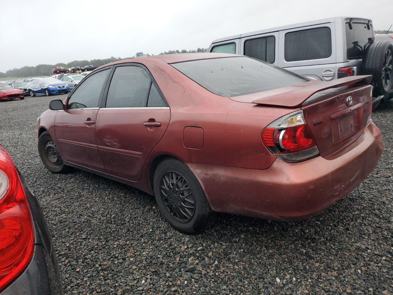2005 Toyota Camry - Image 2
