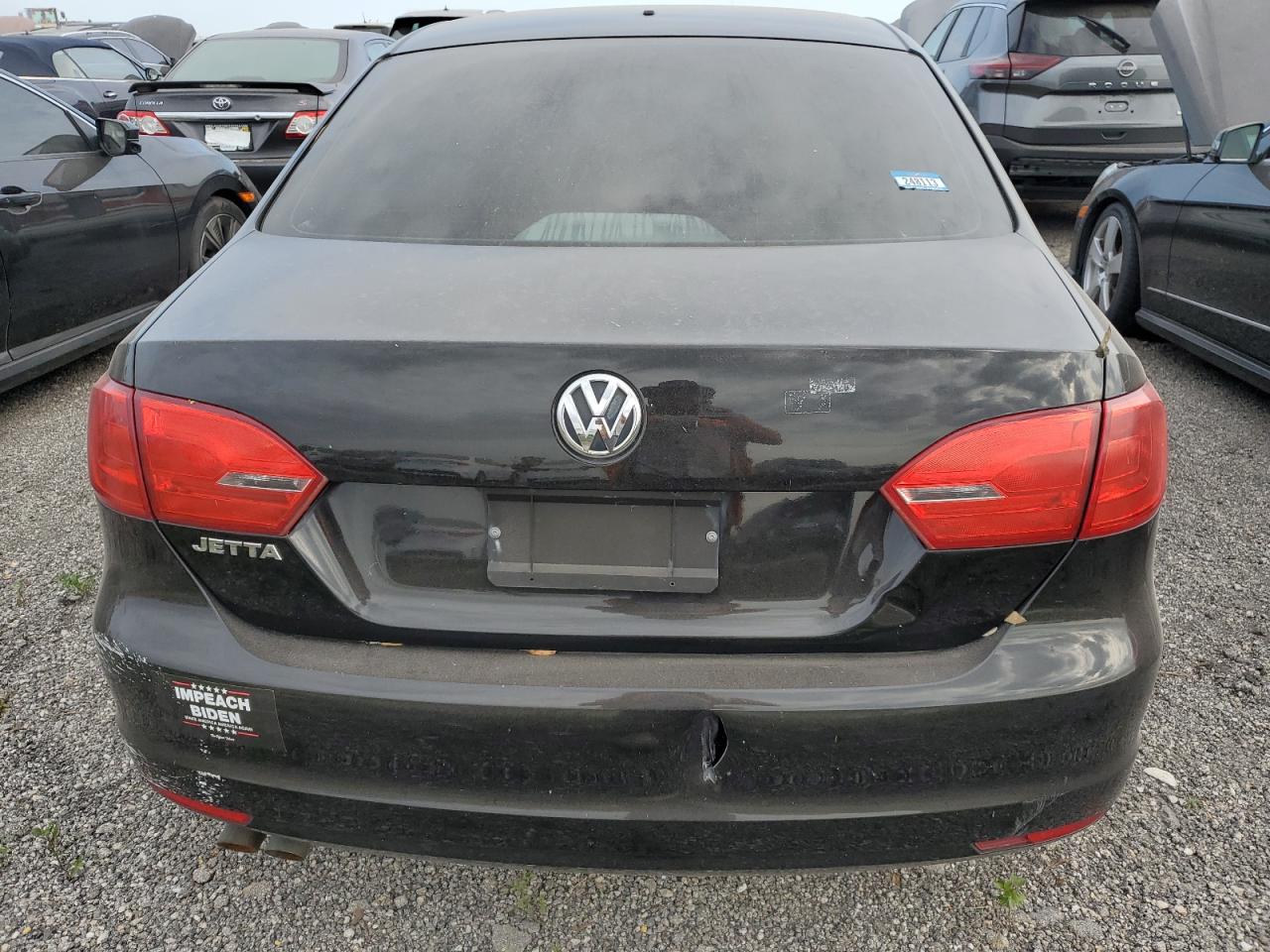 2014 Volkswagen Jetta Base VIN: 3VW2K7AJ4EM368881 Lot: 76385974