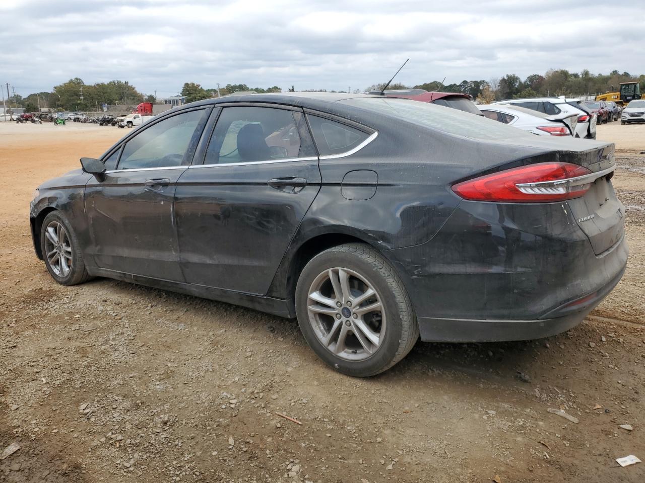 VIN 3FA6P0H75JR220894 2018 FORD FUSION no.2