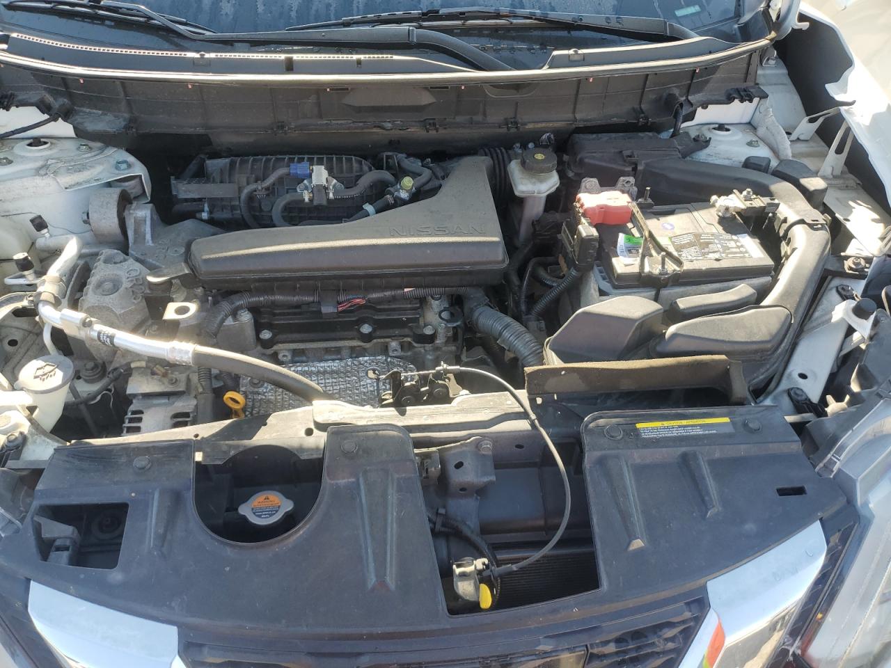 2017 Nissan Rogue - Image 13