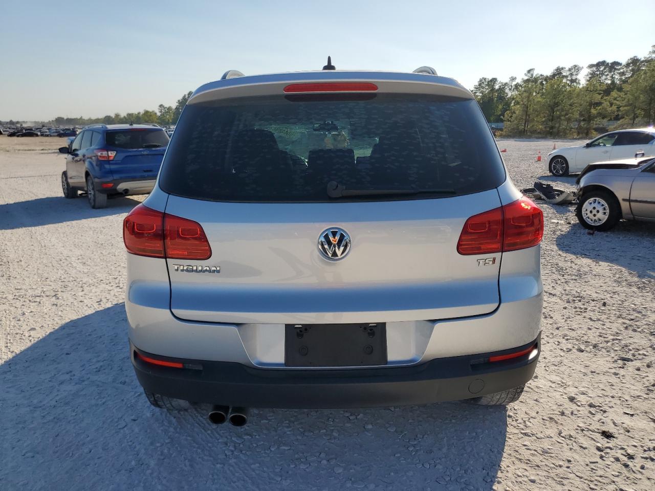 WVGAV7AXXHK024280 2017 Volkswagen Tiguan S