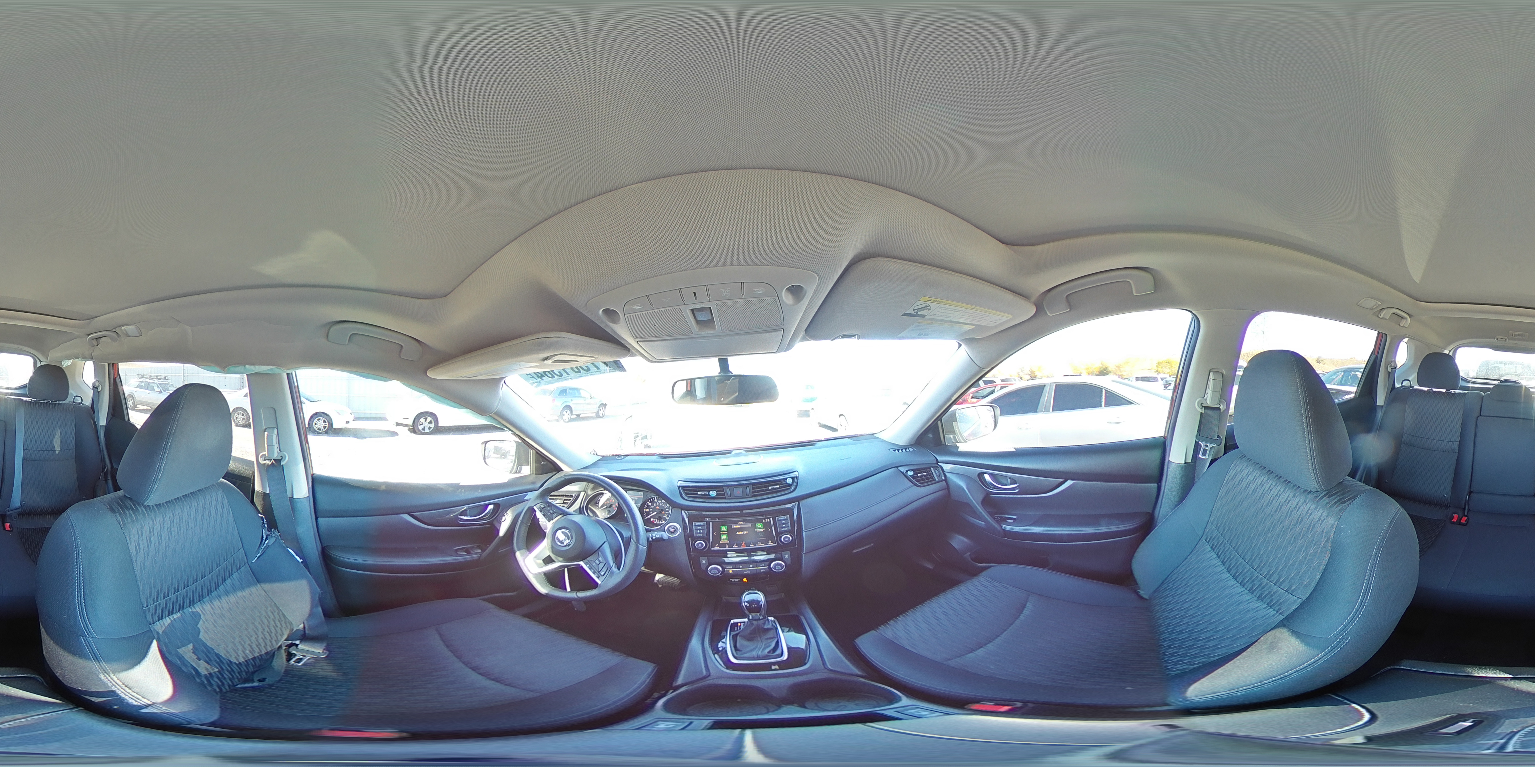 2018 Nissan Rogue - Image 14