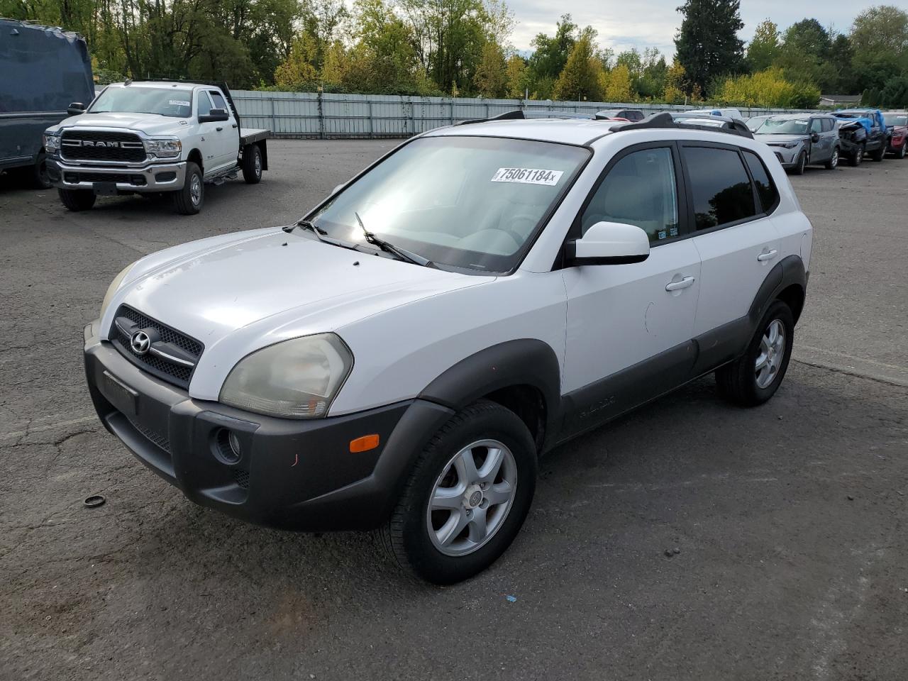 2005 Hyundai Tucson - Image 1