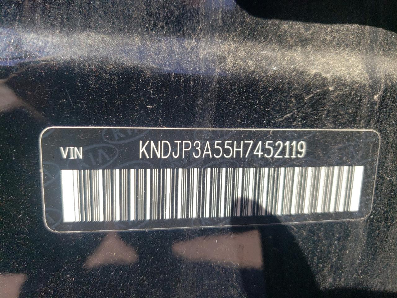 KNDJP3A55H7452119 2017 Kia Soul +