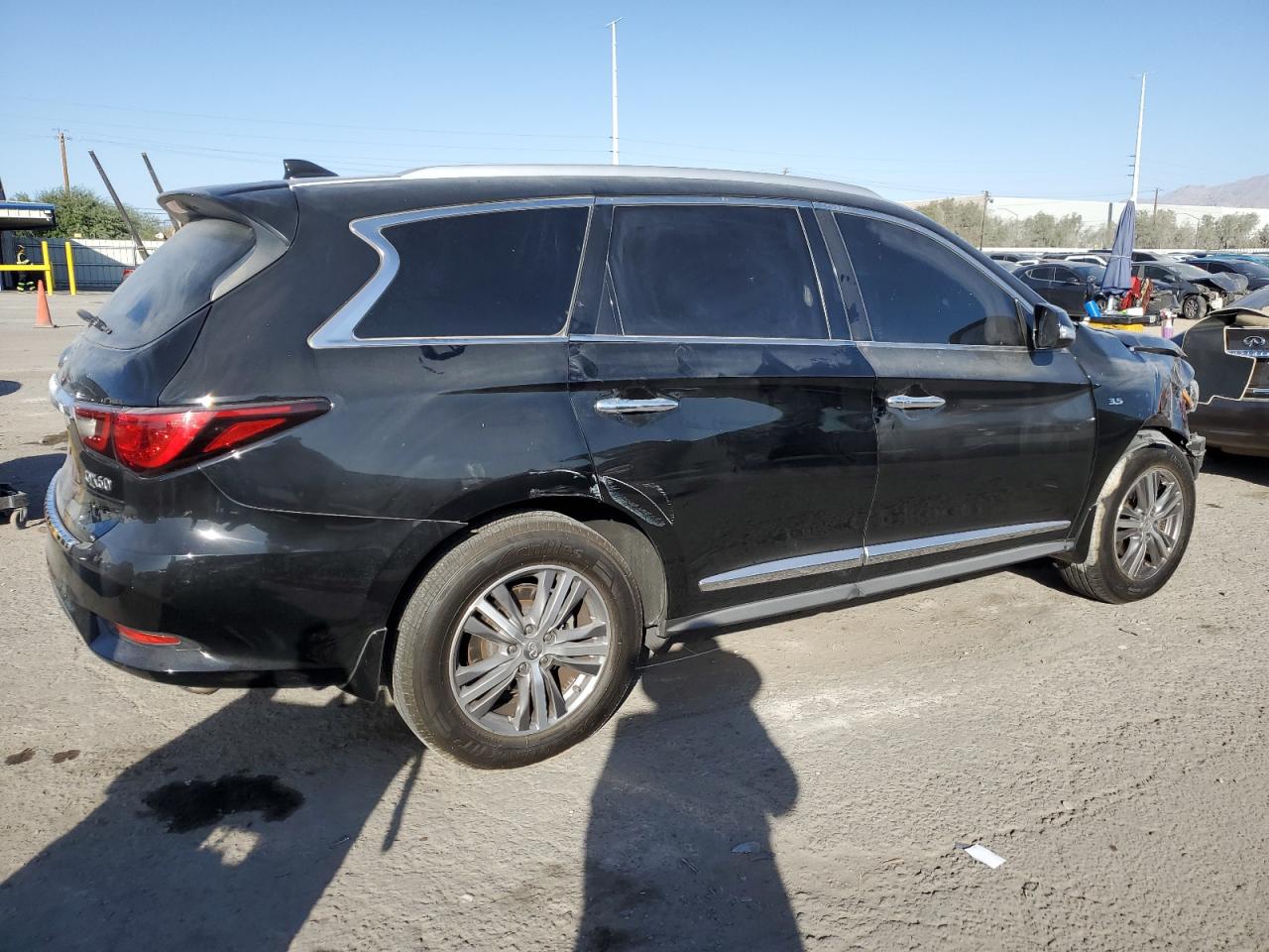 2020 Infiniti QX60 - Image 3