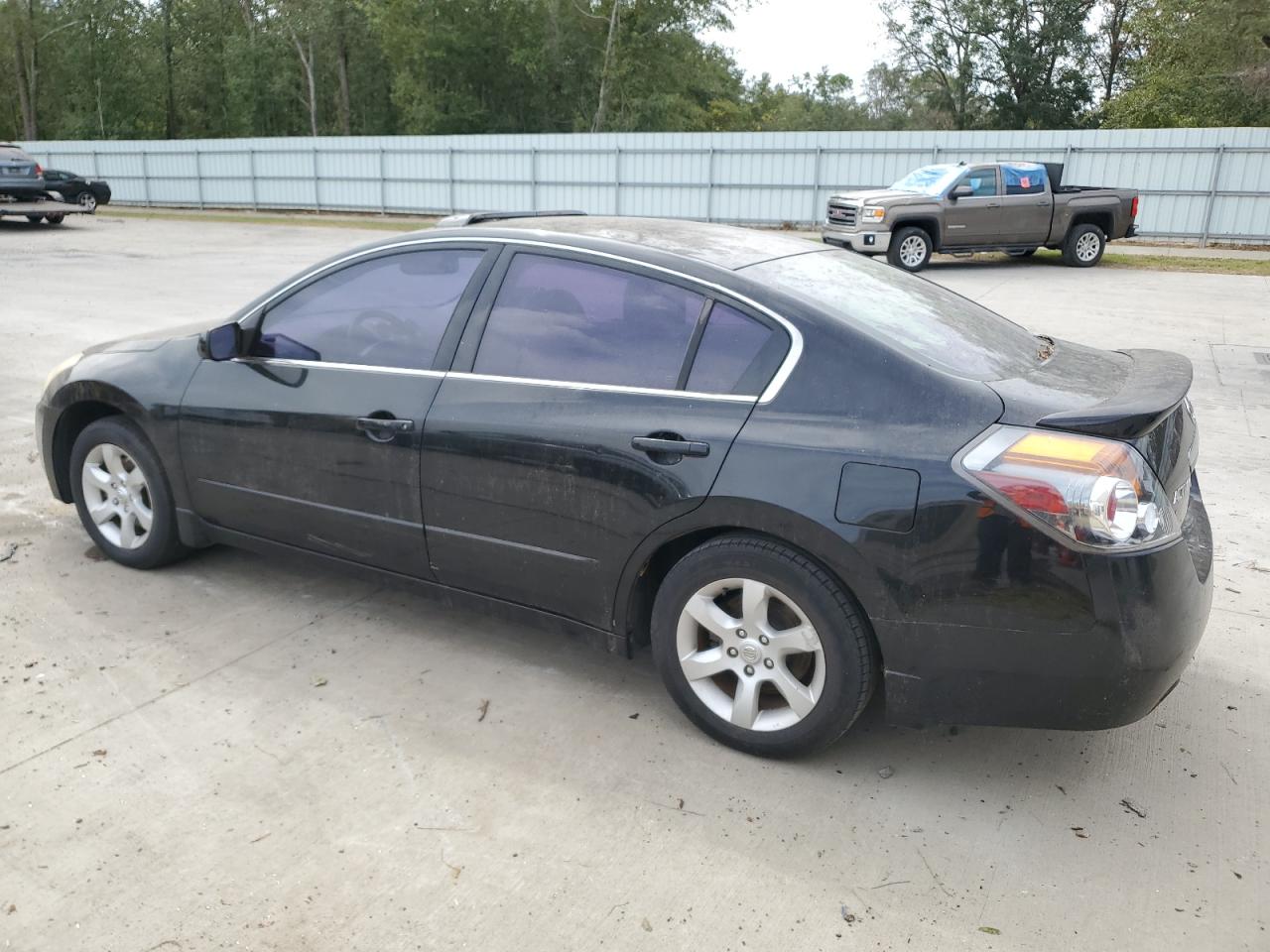 2009 Nissan Altima - Image 2