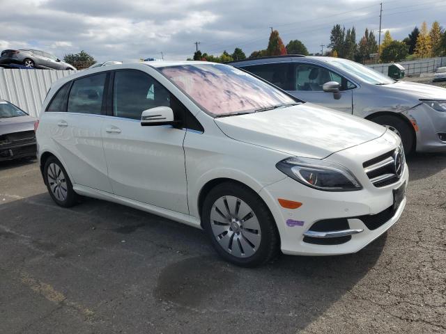  MERCEDES-BENZ B-CLASS 2014 White