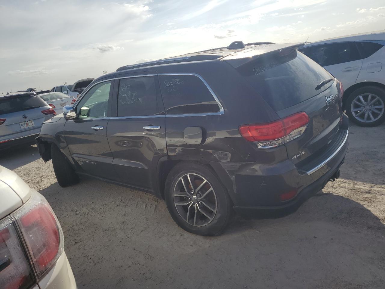 2018 Jeep Grand Cherokee - Image 2