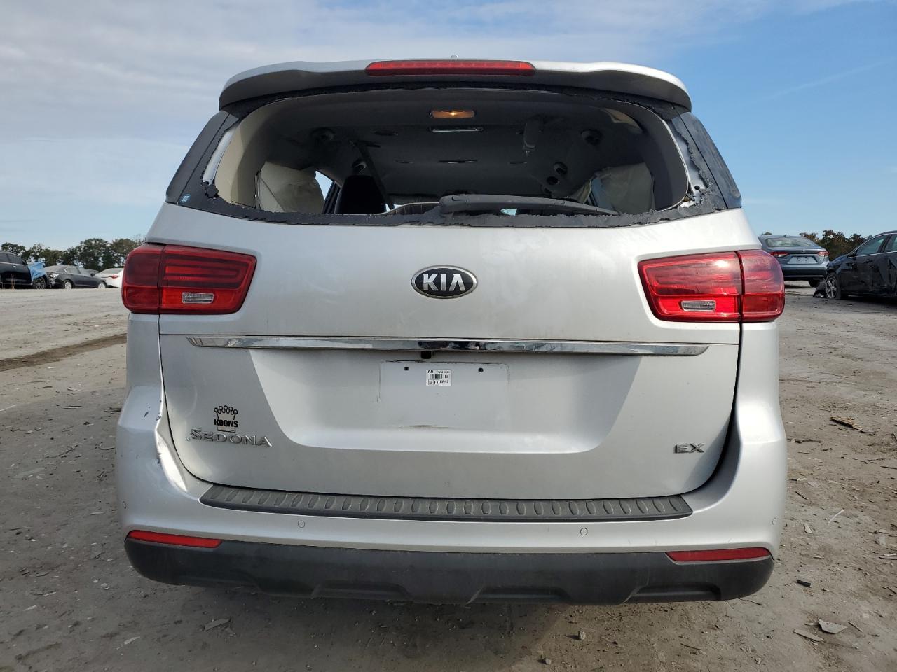 2021 Kia Sedona Lx VIN: KNDMB5C13M6672005 Lot: 76233924