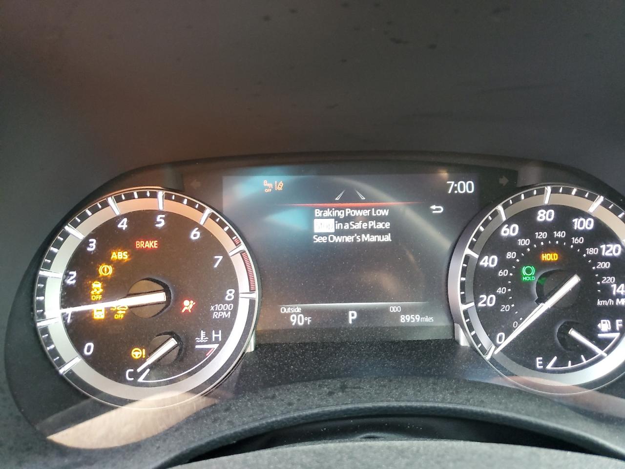 2022 Toyota Highlander - Image 9