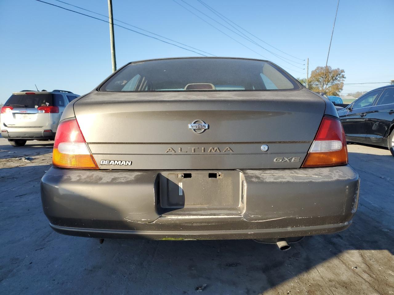 1N4DL01D4WC101744 1998 Nissan Altima Xe