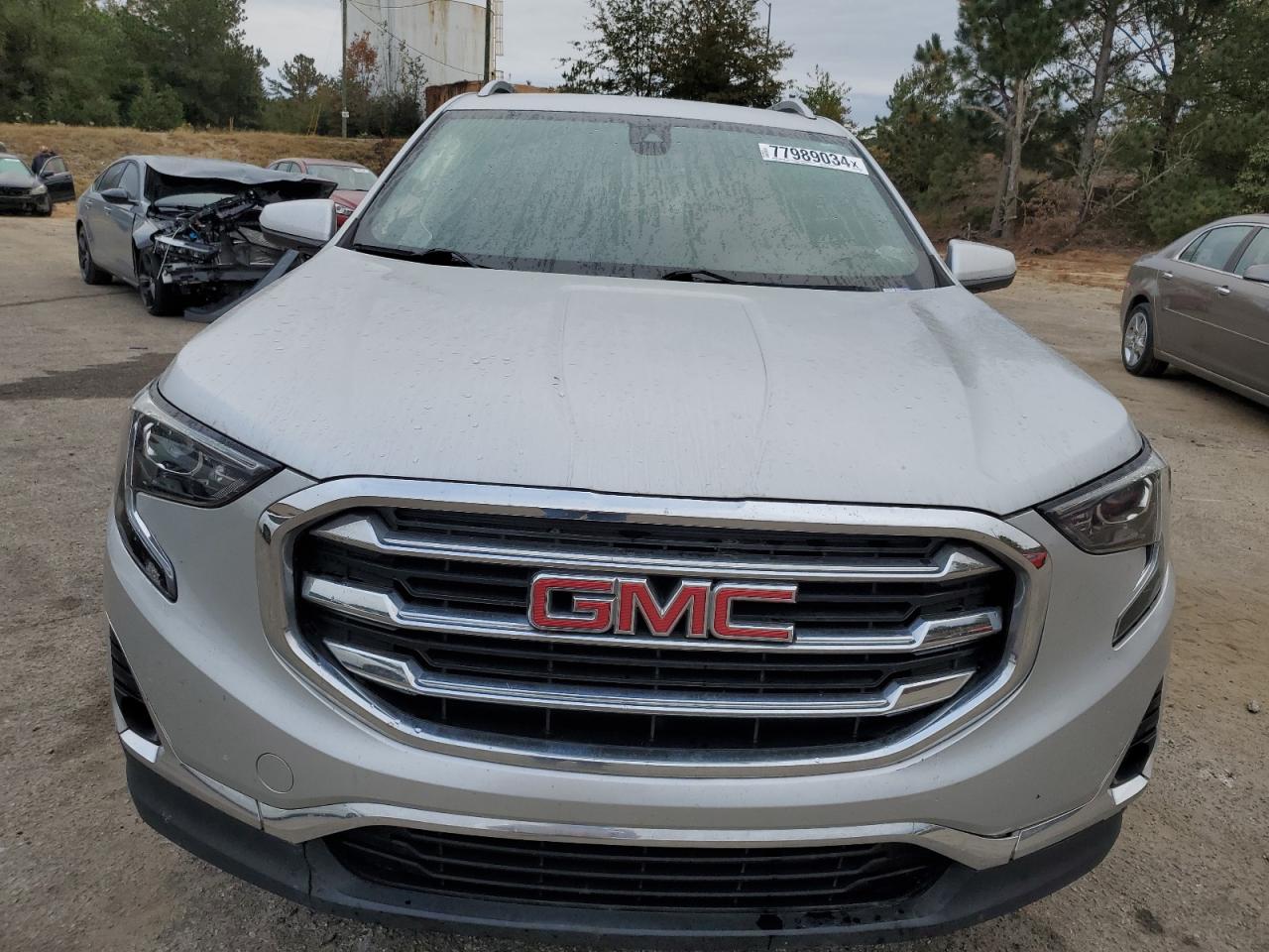 2020 GMC Terrain - Image 5