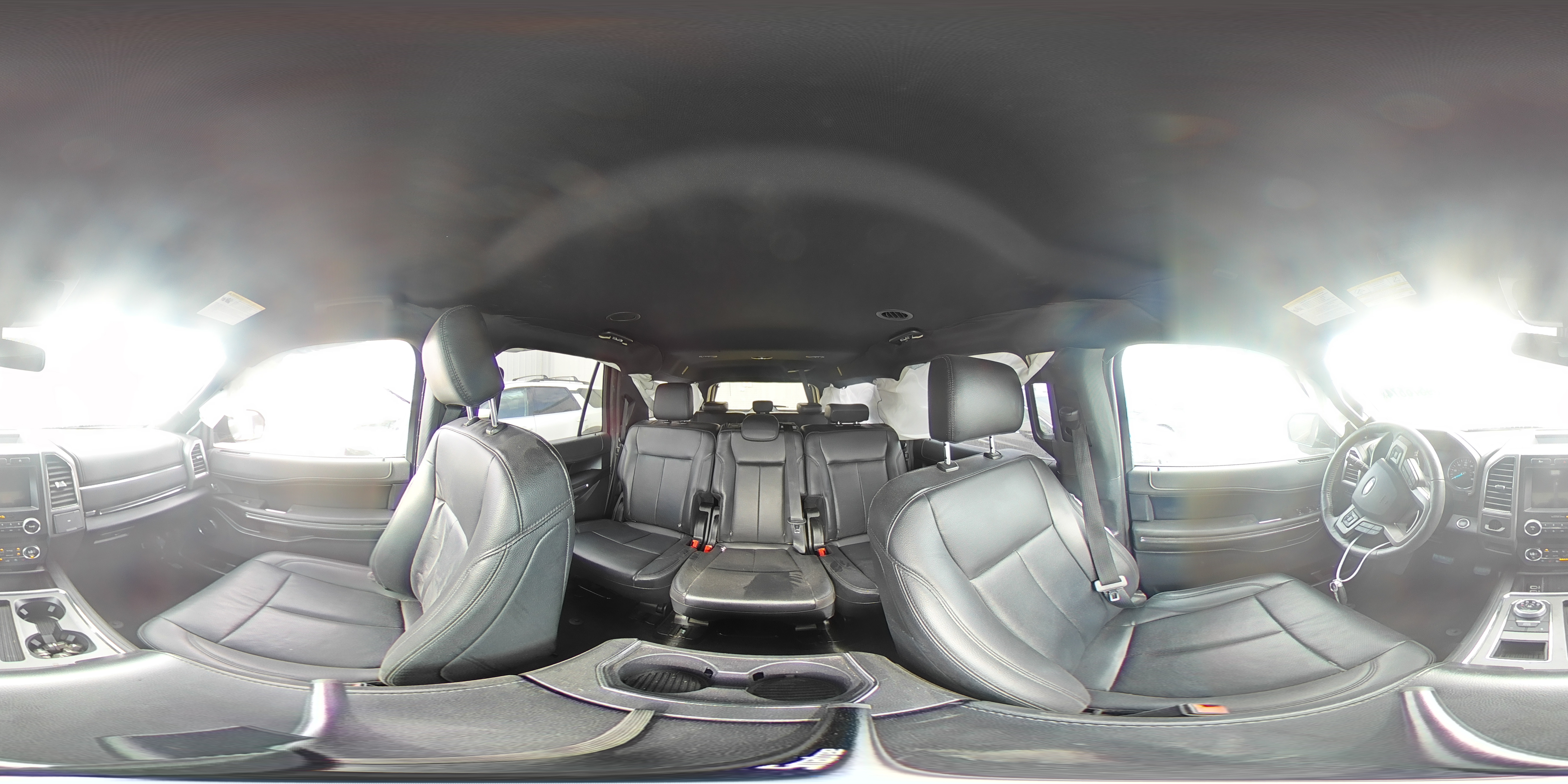 2019 Ford Expedition - Image 16