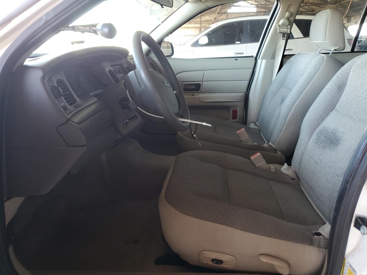 2008 Ford Crown Victoria - Image 7