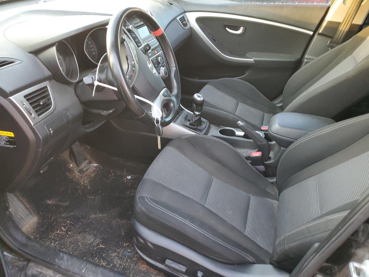 2014 Hyundai Elantra - Image 7