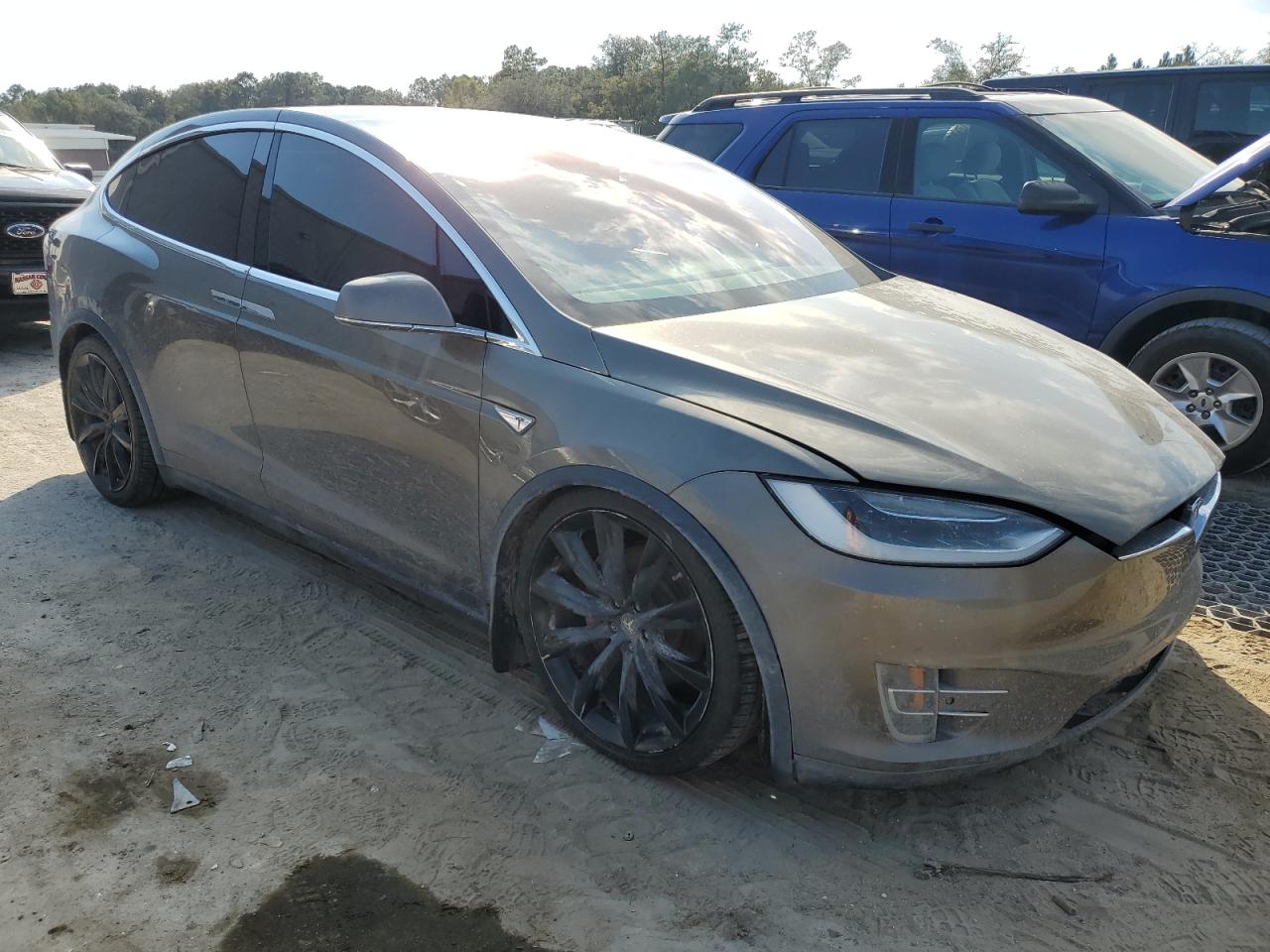 2016 Tesla Model X VIN: 5YJXCBE42GF015124 Lot: 76730324