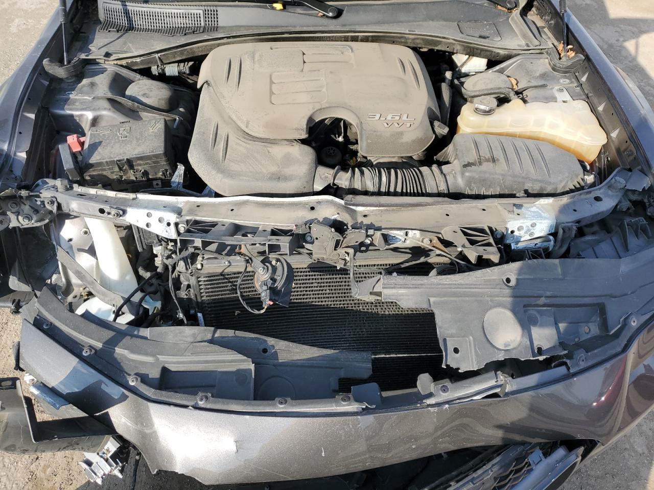 2021 Chrysler 300 - Image 11