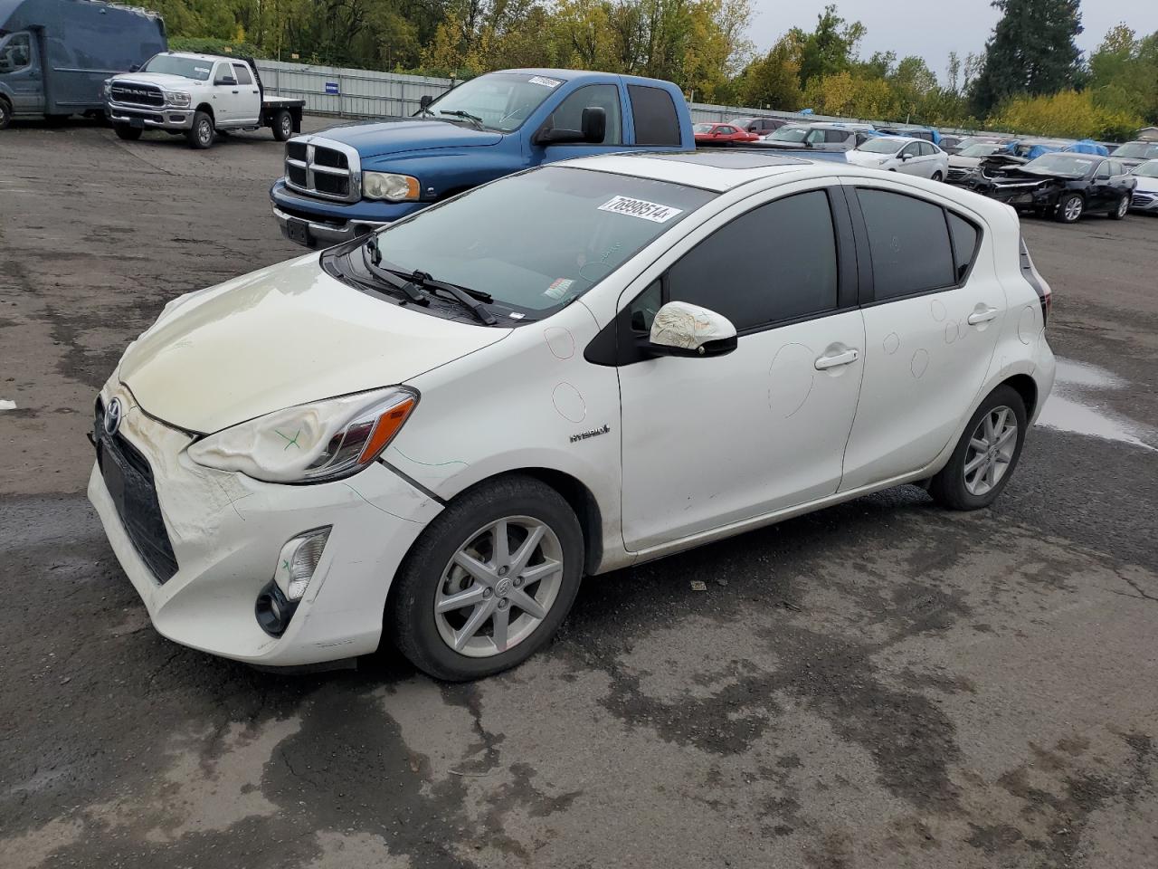 VIN JTDKDTB38F1102526 2015 TOYOTA PRIUS no.1