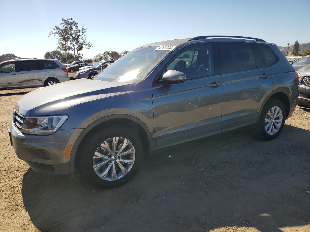 3VV1B7AX2JM090397 2018 VOLKSWAGEN TIGUAN - Image 1