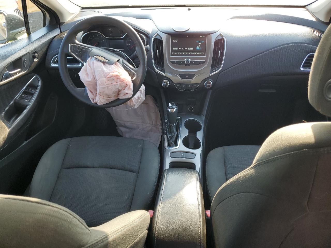 2016 Chevrolet Cruze - Image 8