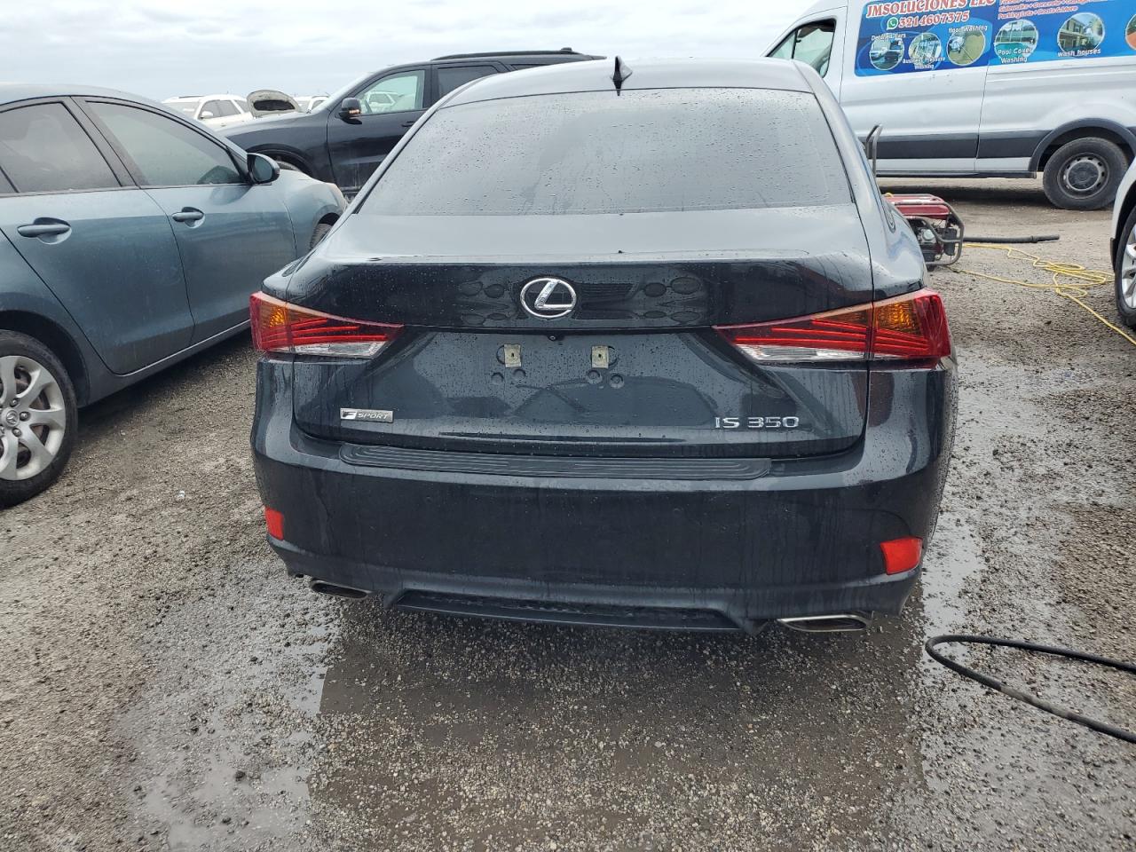 2020 Lexus IS - Image 6