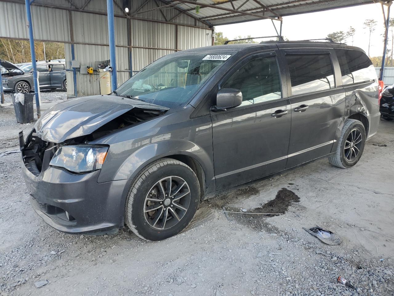 VIN 2C4RDGEG6JR146646 2018 DODGE CARAVAN no.1