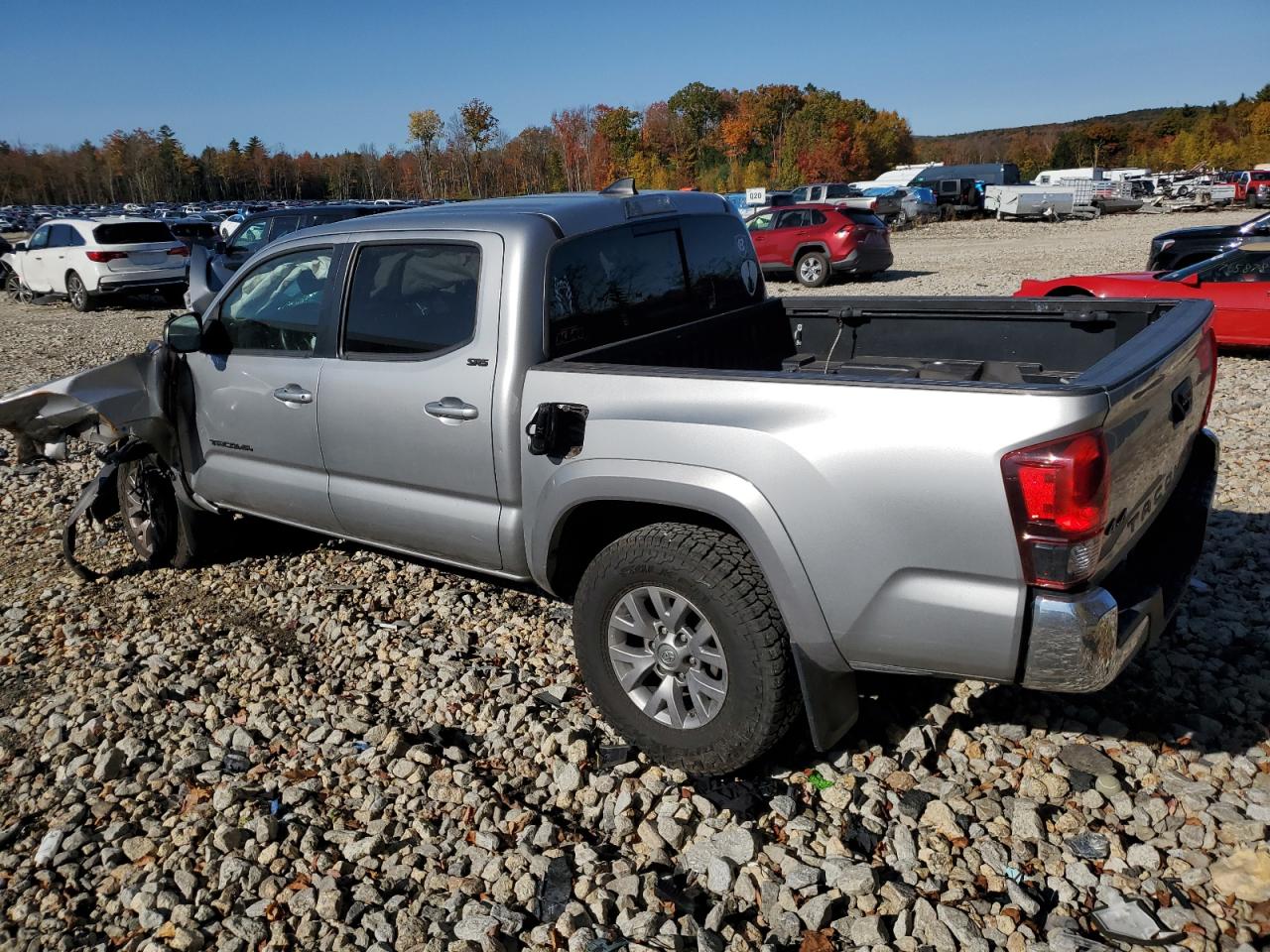 2018 Toyota Tacoma - Image 2