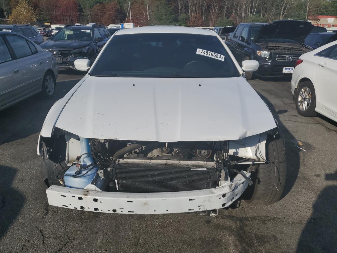 2019 Chrysler 300 - Image 5