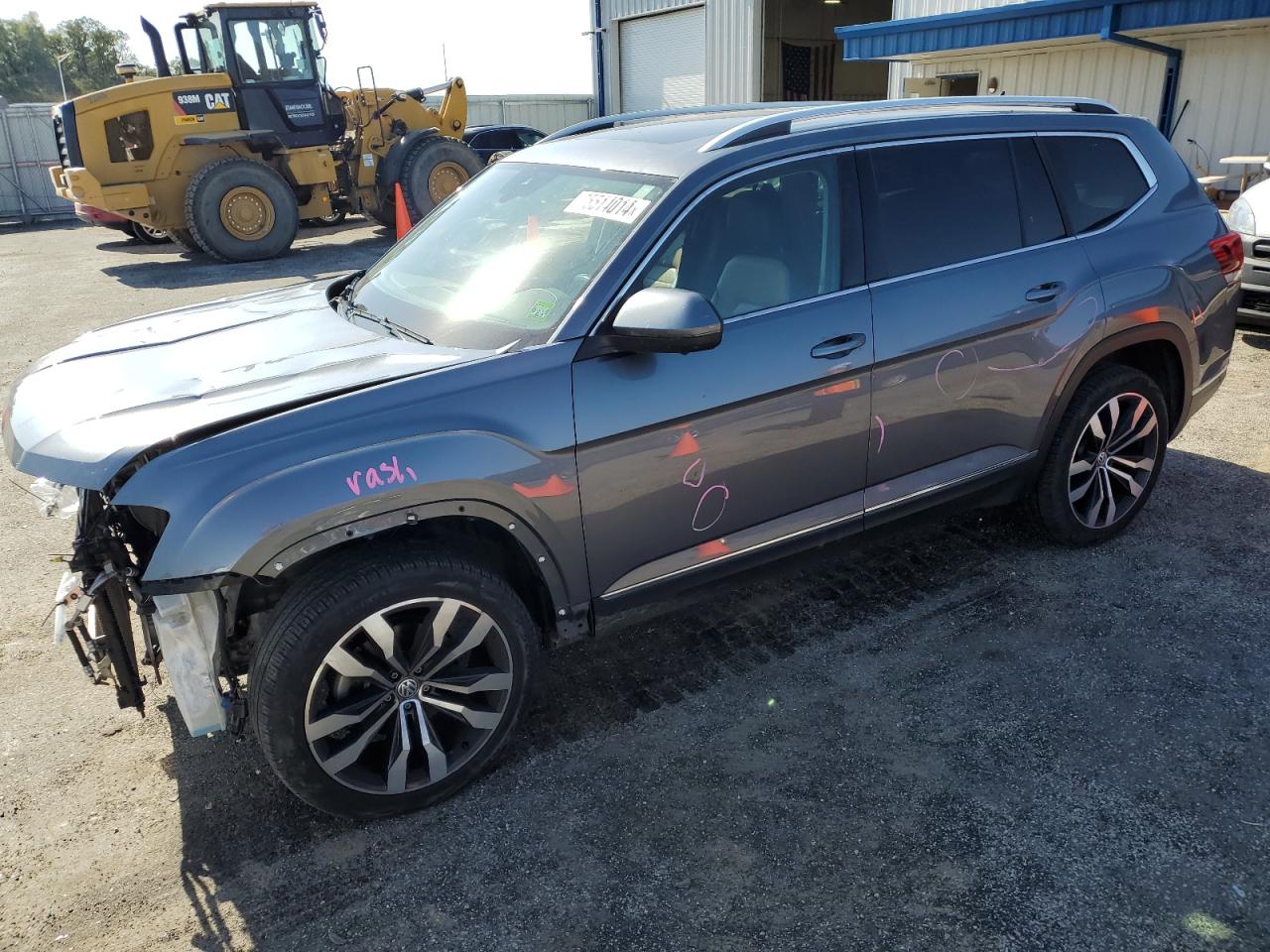 1V2NR2CA7KC601546 2019 Volkswagen Atlas Sel Premium