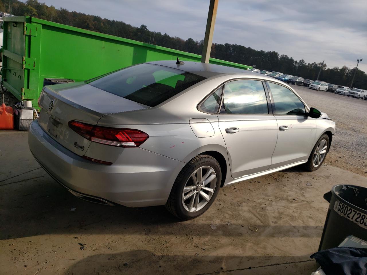 2020 Volkswagen Passat - Image 3