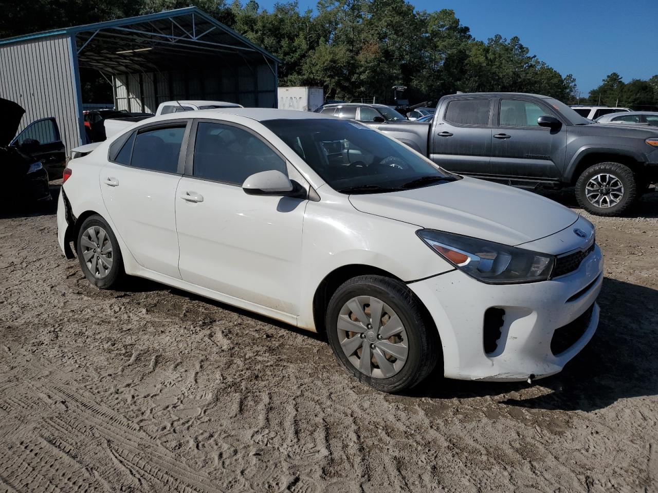 VIN 3KPA24AB0KE217760 2019 KIA RIO no.4