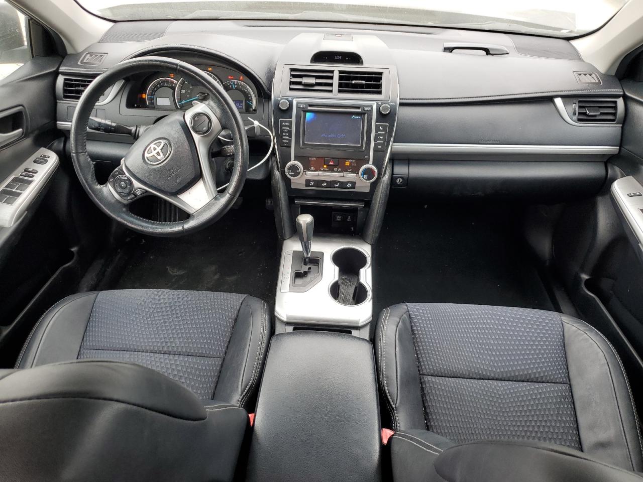 2013 Toyota Camry - Image 8