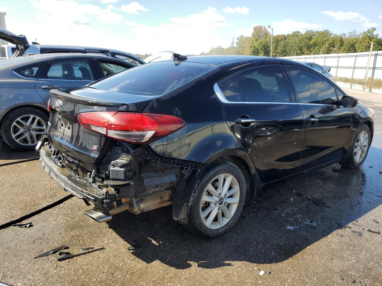 2017 Kia Forte Lx VIN: 3KPFL4A75HE075560 Lot: 76625704