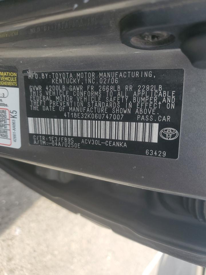 2006 Toyota Camry - Image 12