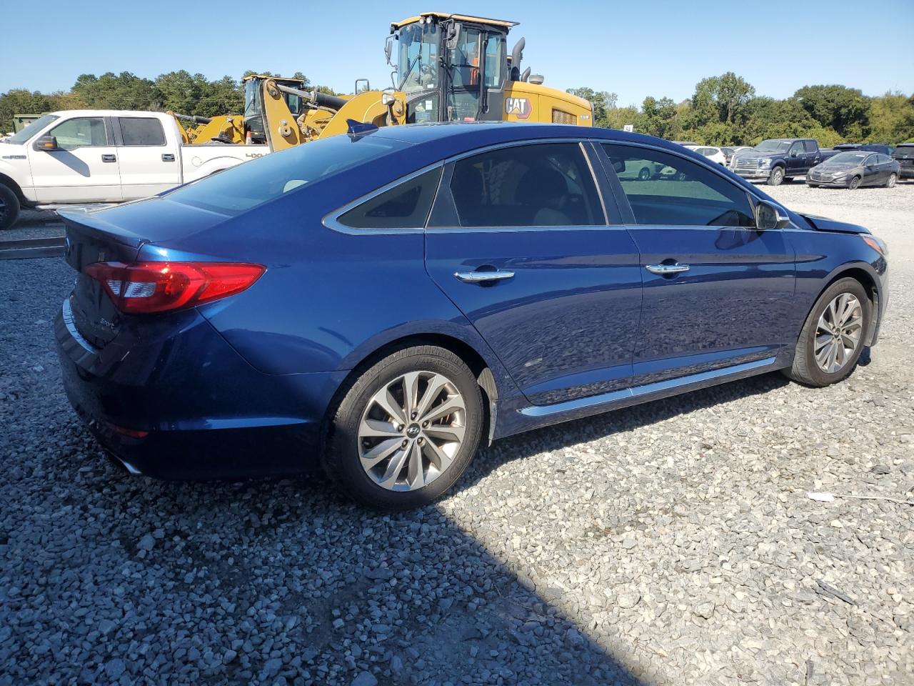 2016 Hyundai Sonata - Image 3