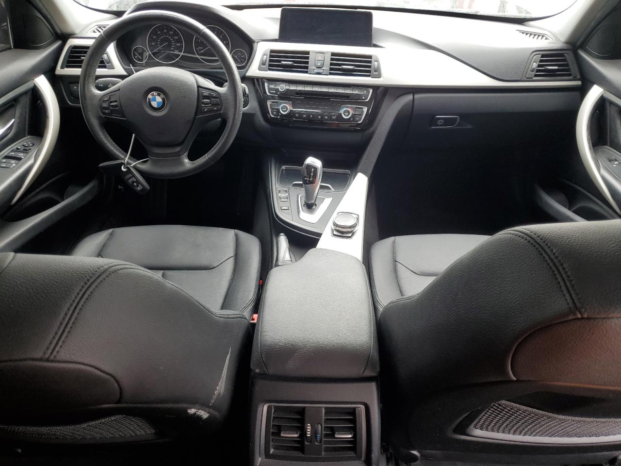 WBA8E1G3XHNU15719 2017 BMW 320 I