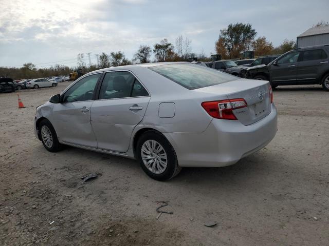  TOYOTA CAMRY 2014 Srebrny